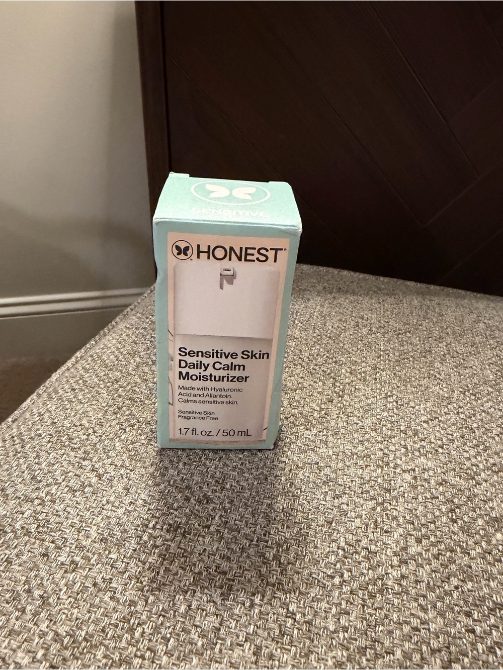 The Honest Company Sensitive Skin Daily Calm Moisturizer